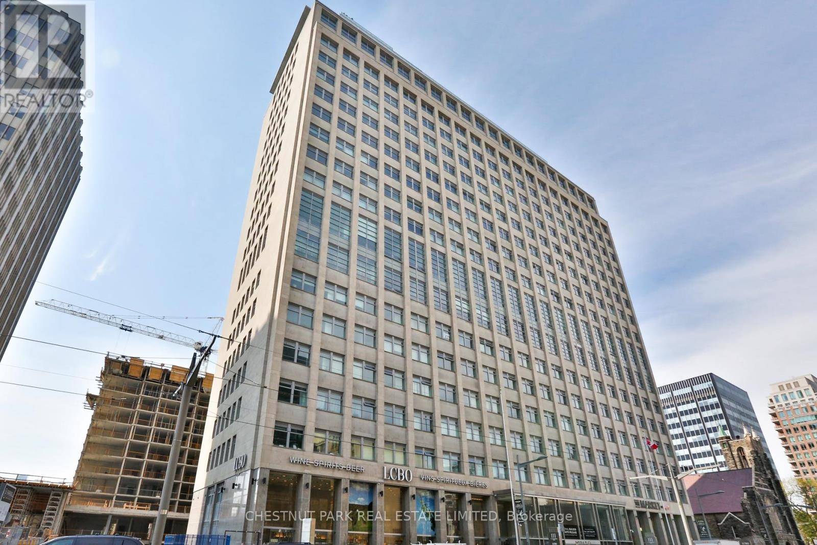 Toronto (yonge-st. Clair), ON M4V1B5,111 St. Clair AVE West #1422