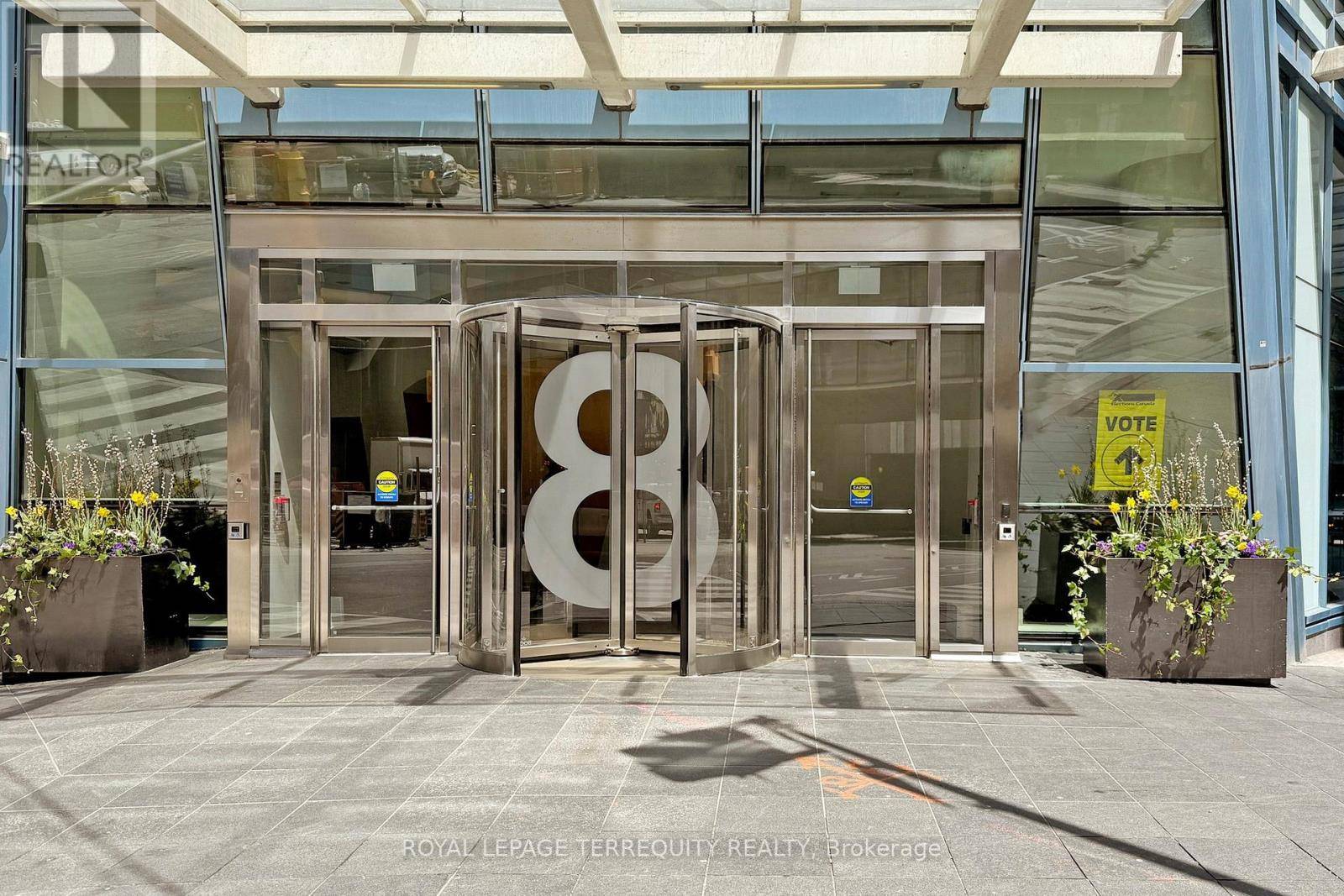 Toronto (waterfront Communities), ON M5E0A6,8 The Esplanade AVE #2511