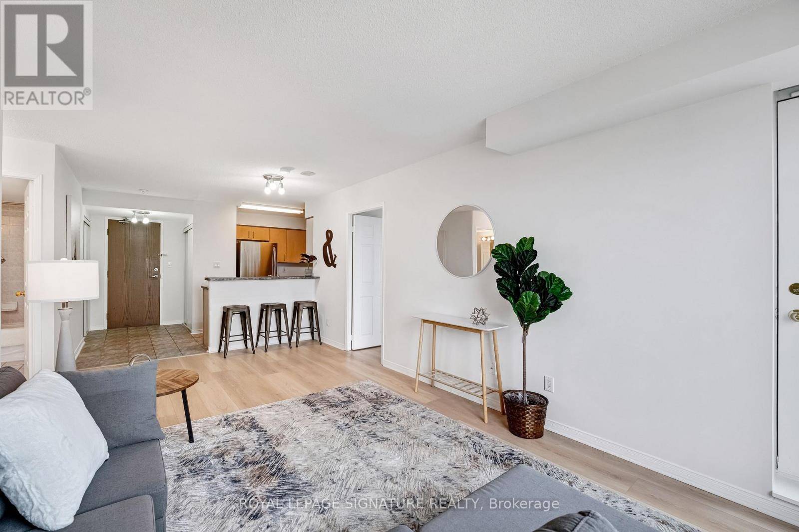 Toronto (willowdale West), ON M2N6Z9,233 Beecroft RD #915