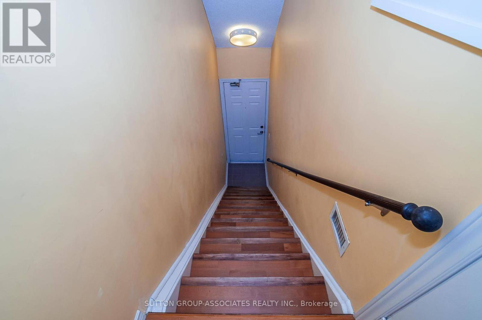 Toronto (mount Pleasant West), ON M4S2J7,100 Redpath AVE #28