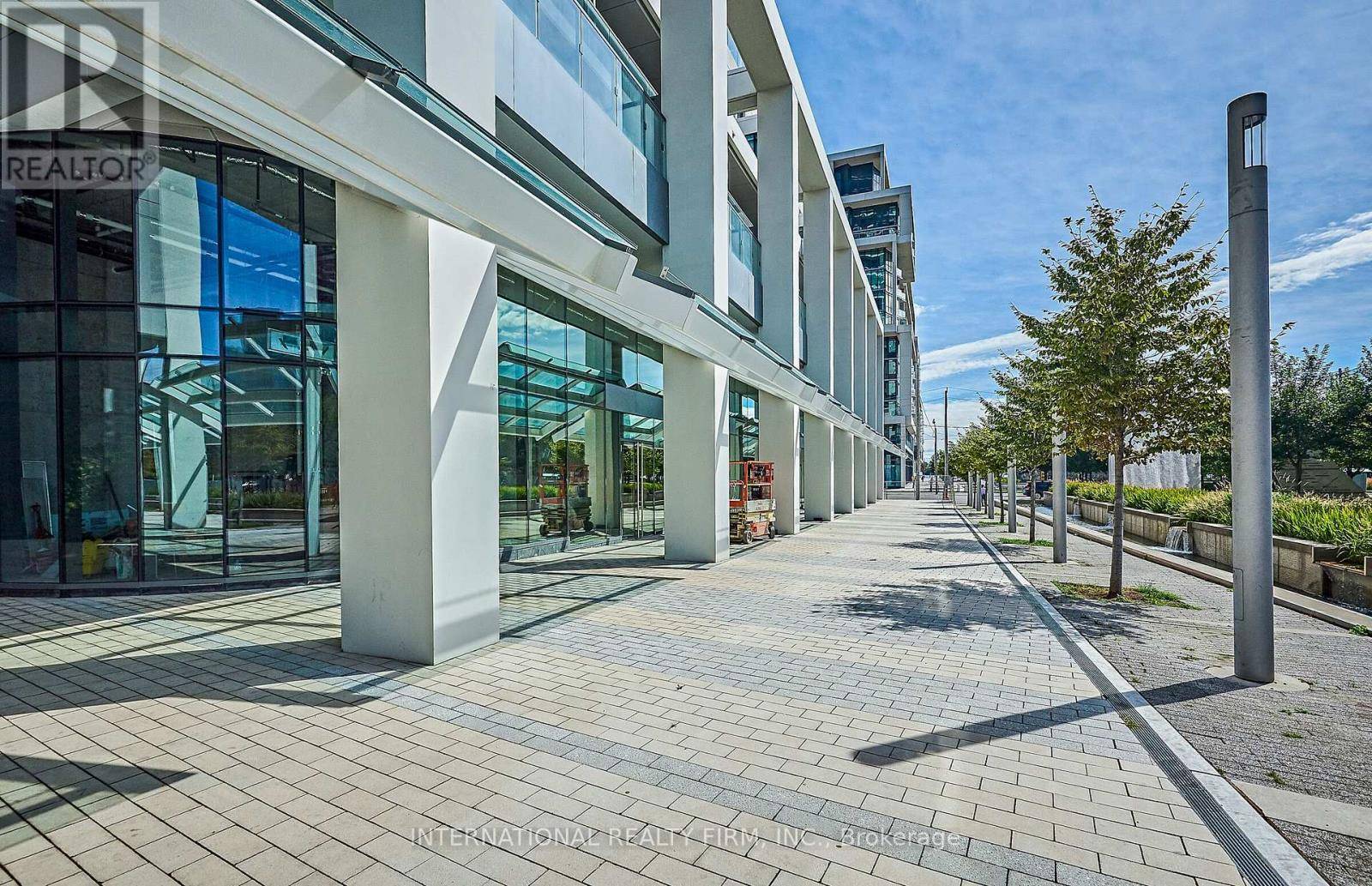 Toronto (waterfront Communities), ON M5A4M6,16 Bonnycastle ST #3805