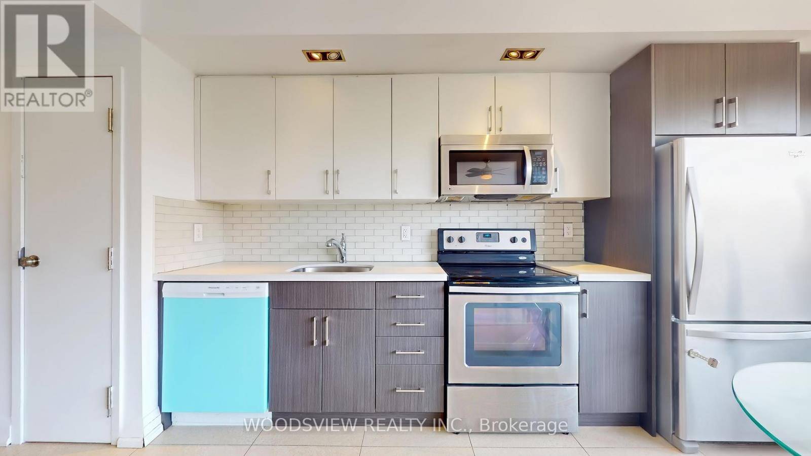Toronto (university), ON M5S2J3,710 Spadina AVE #509