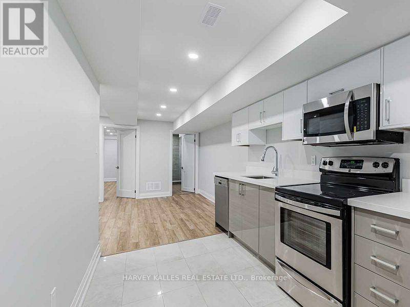 Toronto (yonge-eglinton), ON M5P2K9,987 Avenue RD #Lower