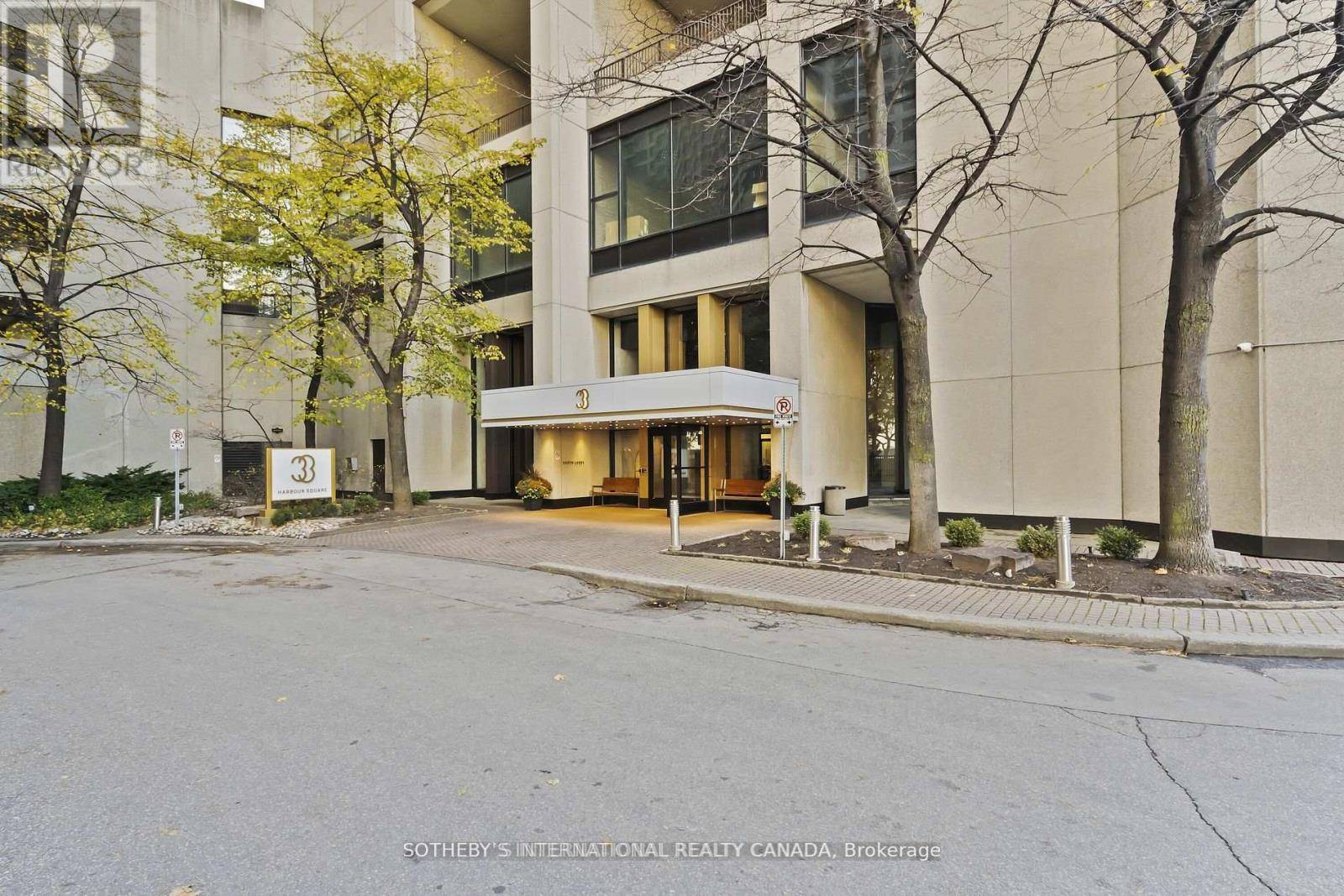 Toronto (waterfront Communities), ON M5J2G2,33 Harbour SQ #2208