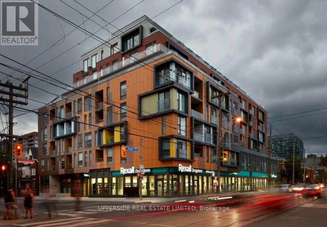 Toronto (little Portugal), ON M6J0G4,1101 Queen ST West #105
