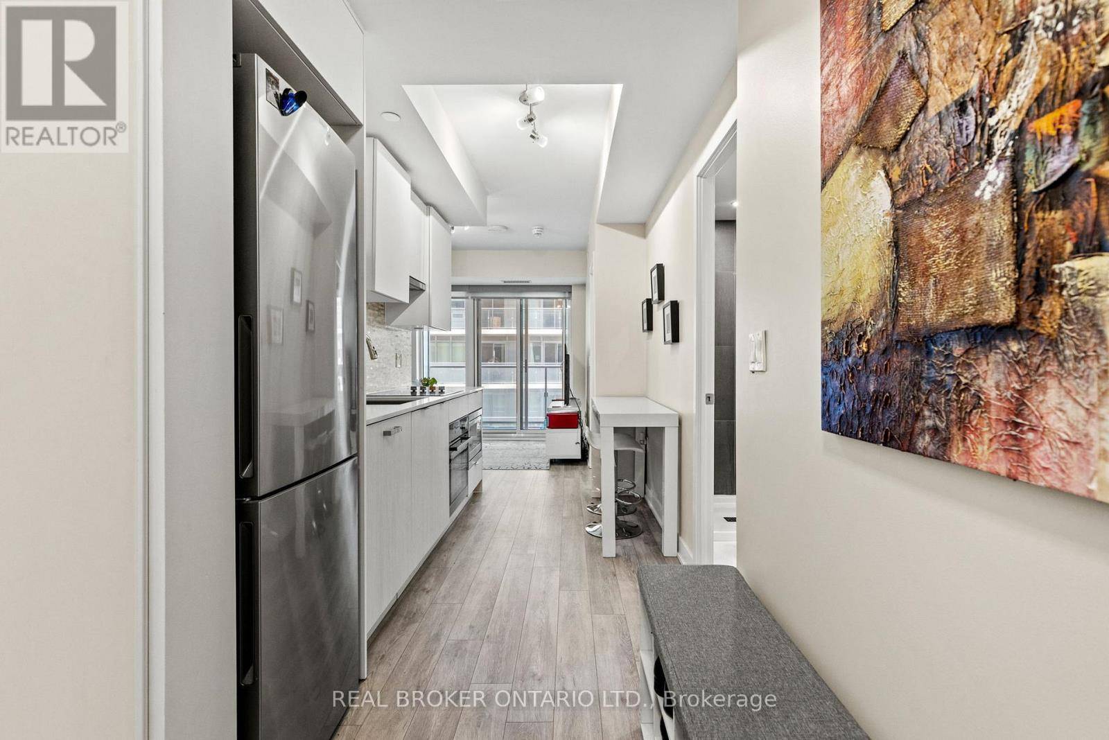 Toronto (mount Pleasant West), ON M4P0E3,99 Broadway AVE #2108