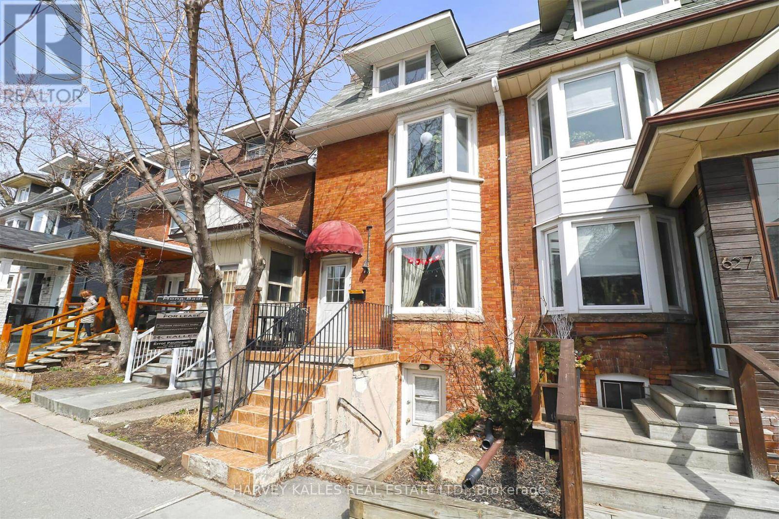 Toronto (wychwood), ON M6G3E6,629 Christie ST #Lower