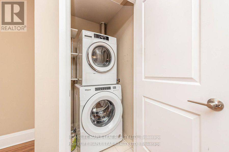 Toronto (willowdale East), ON M2N0C2,100 Harrison Garden BLVD #1202