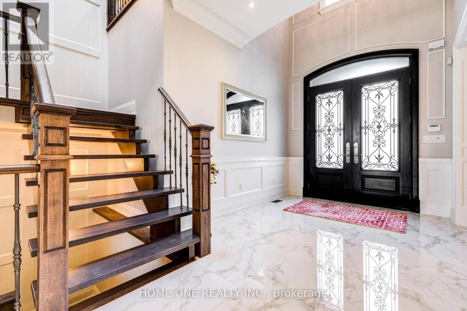 Toronto (newtonbrook West), ON M2R2G8,17 MELTON GROVE STREET