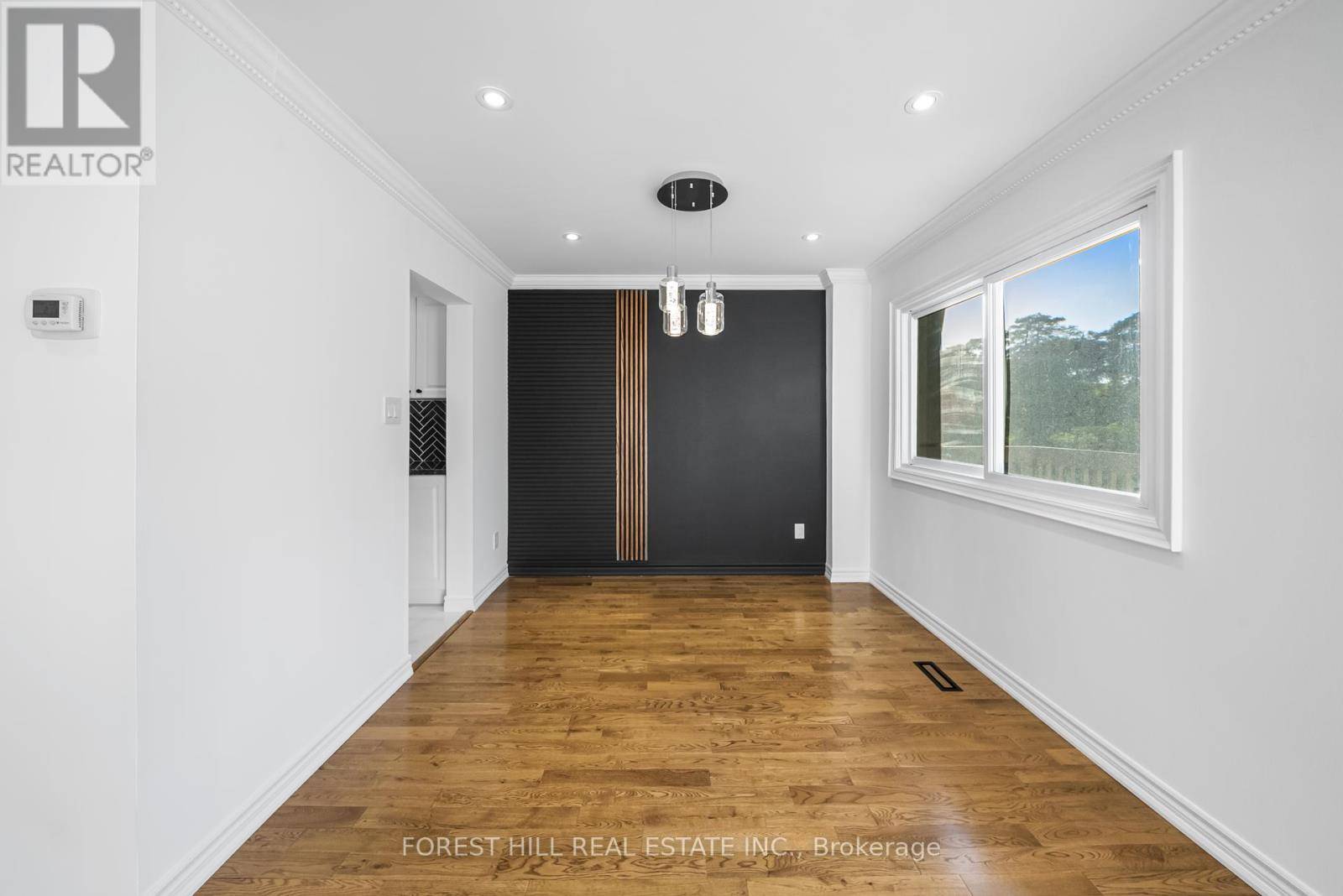 Toronto (don Valley Village), ON M2J4R5,73 CHERYL SHEP WAY