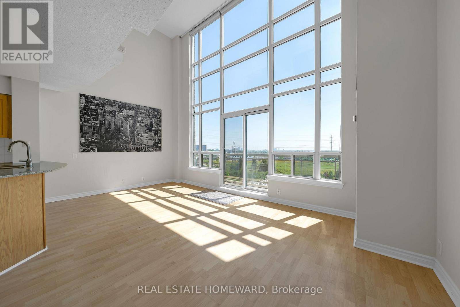 Toronto (victoria Village), ON M4A2X8,1720 East Eglinton AVE East #812