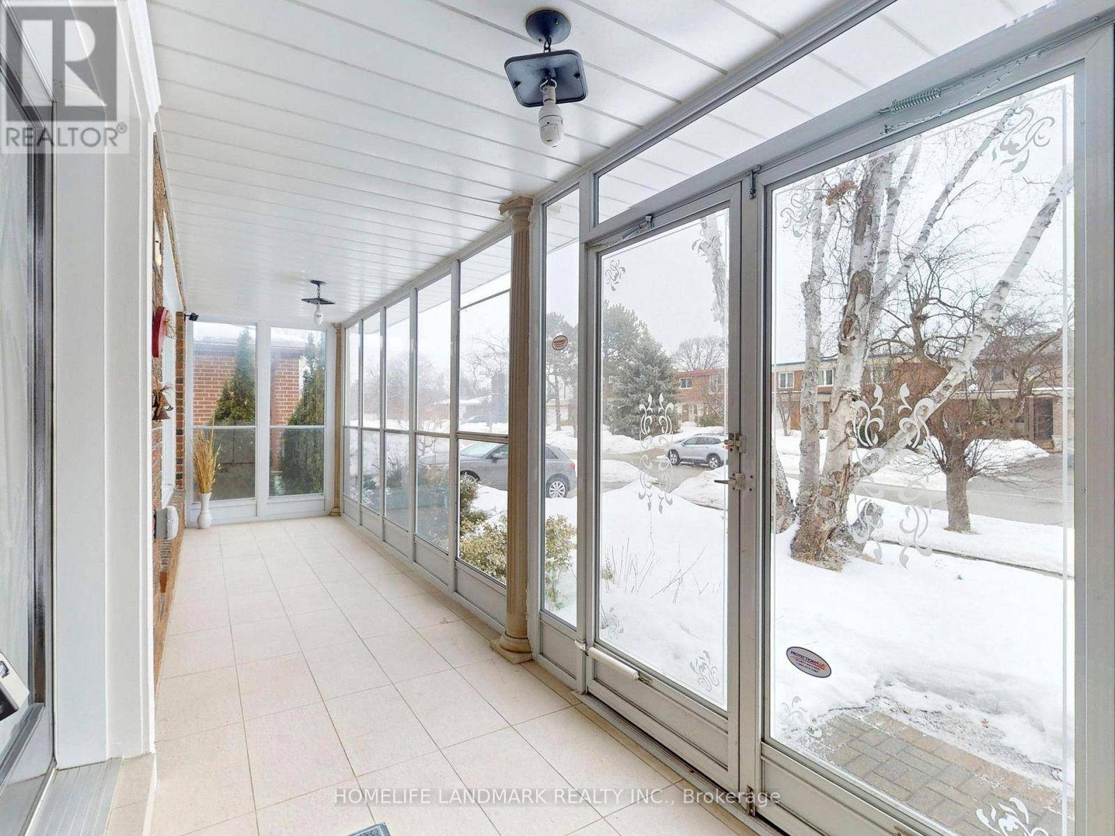 Toronto (bayview Woods-steeles), ON M2M2Z8,4 SYDNOR ROAD
