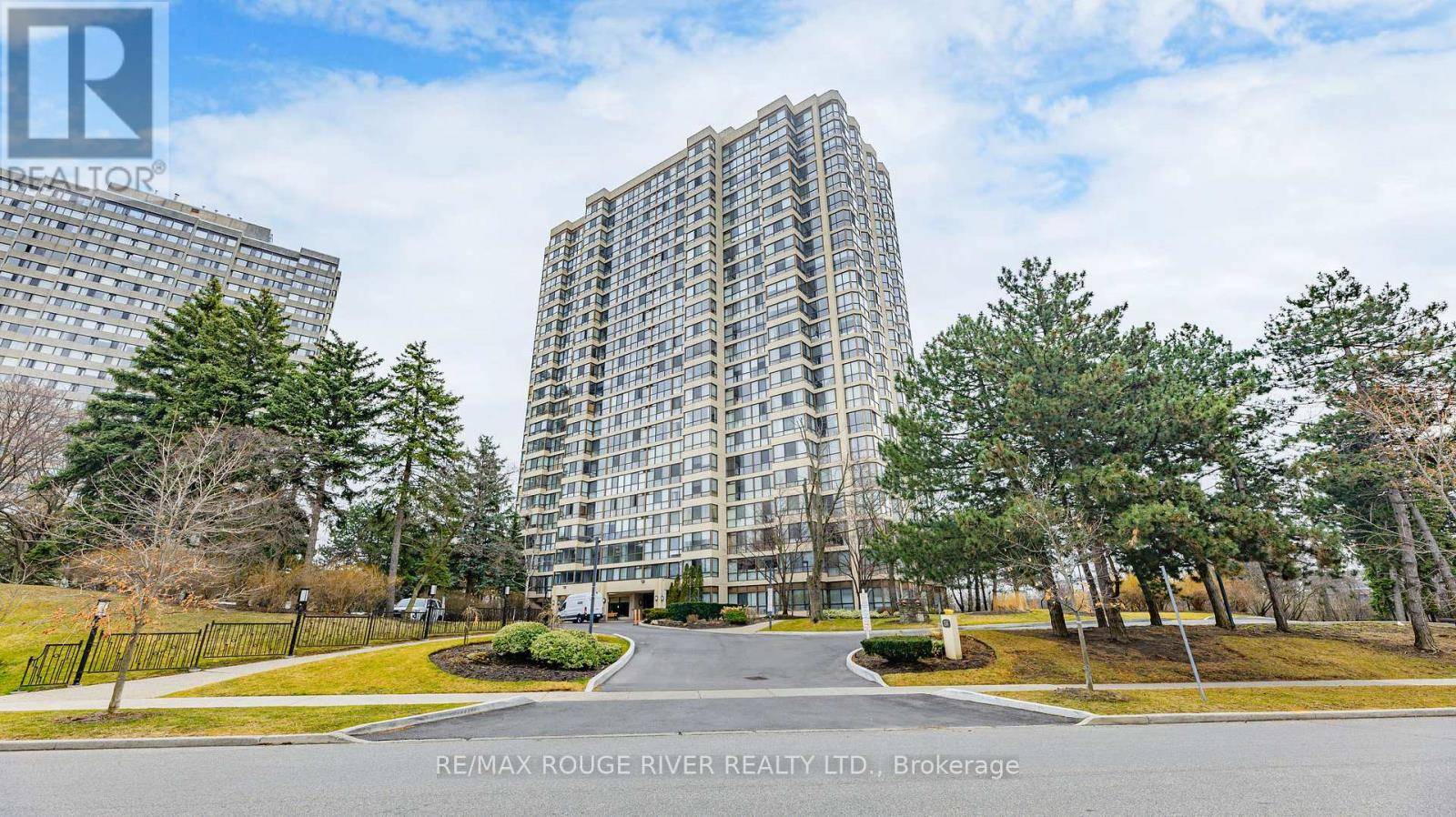 Toronto (westminster-branson), ON M2R3T1,131 Torresdale AVE #901