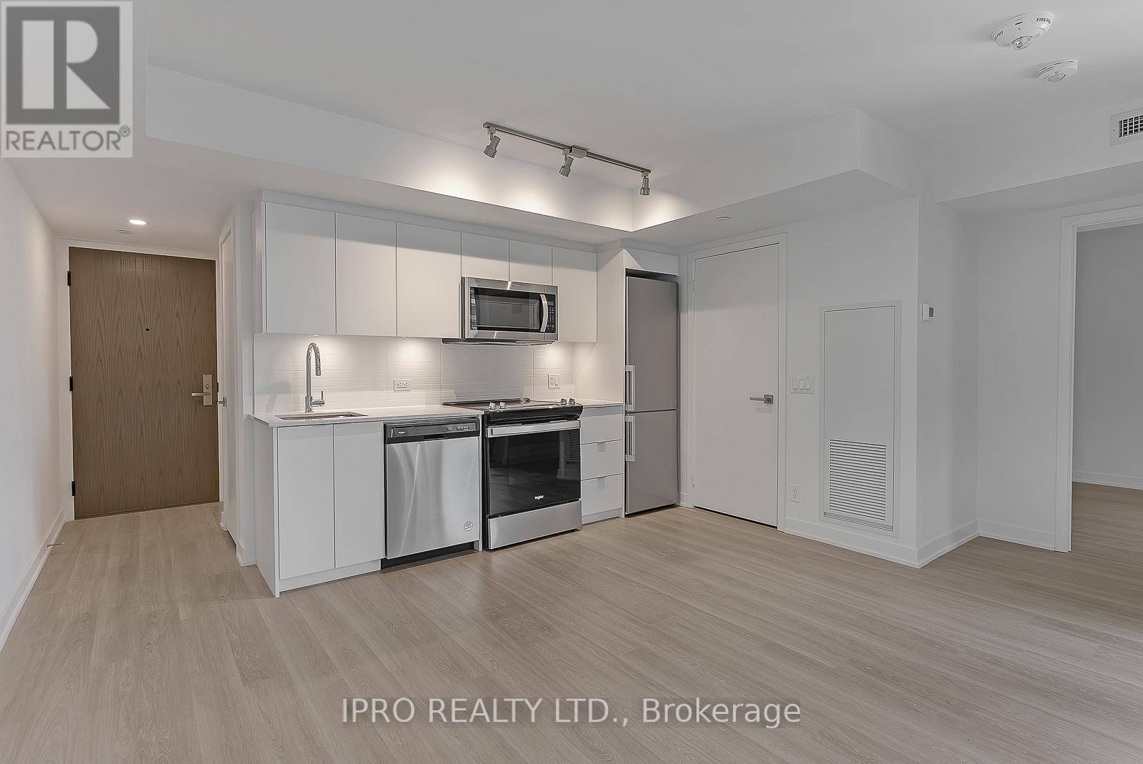 Toronto (clanton Park), ON M3H0E3,30 Tretti WAY #630
