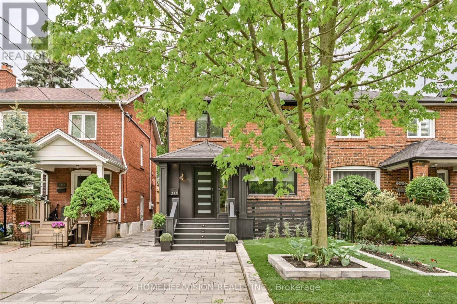 Toronto (mount Pleasant East), ON M4S1N3,385 BELSIZE DRIVE