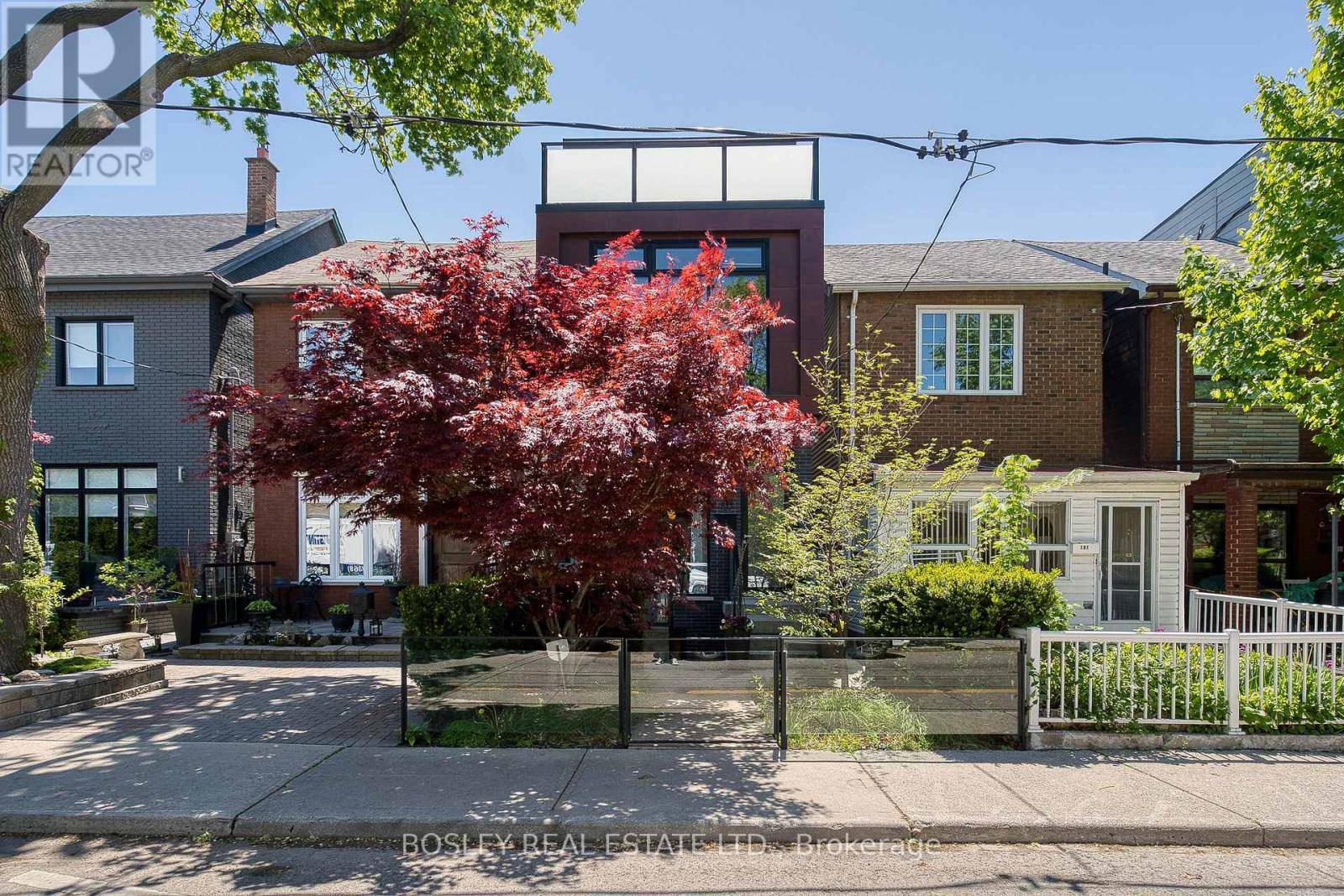 Toronto (little Portugal), ON M6J1P5,189 ARGYLE STREET