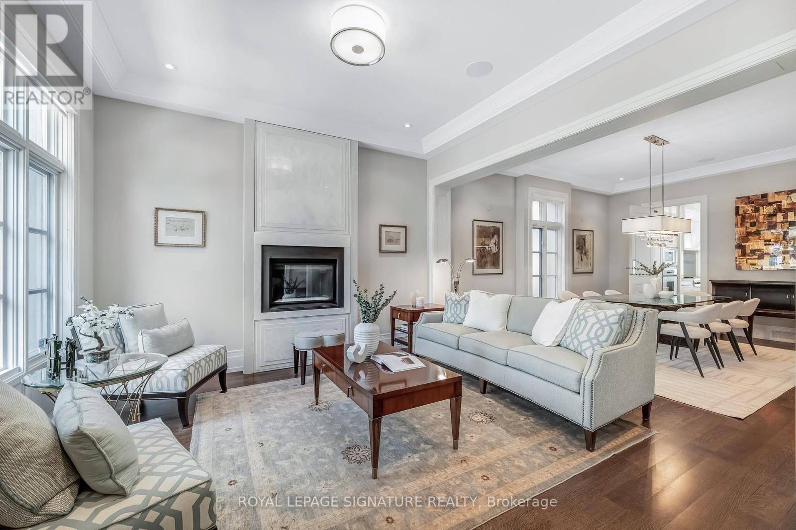 Toronto (forest Hill South), ON M5P1T2,15 DELAVAN AVENUE