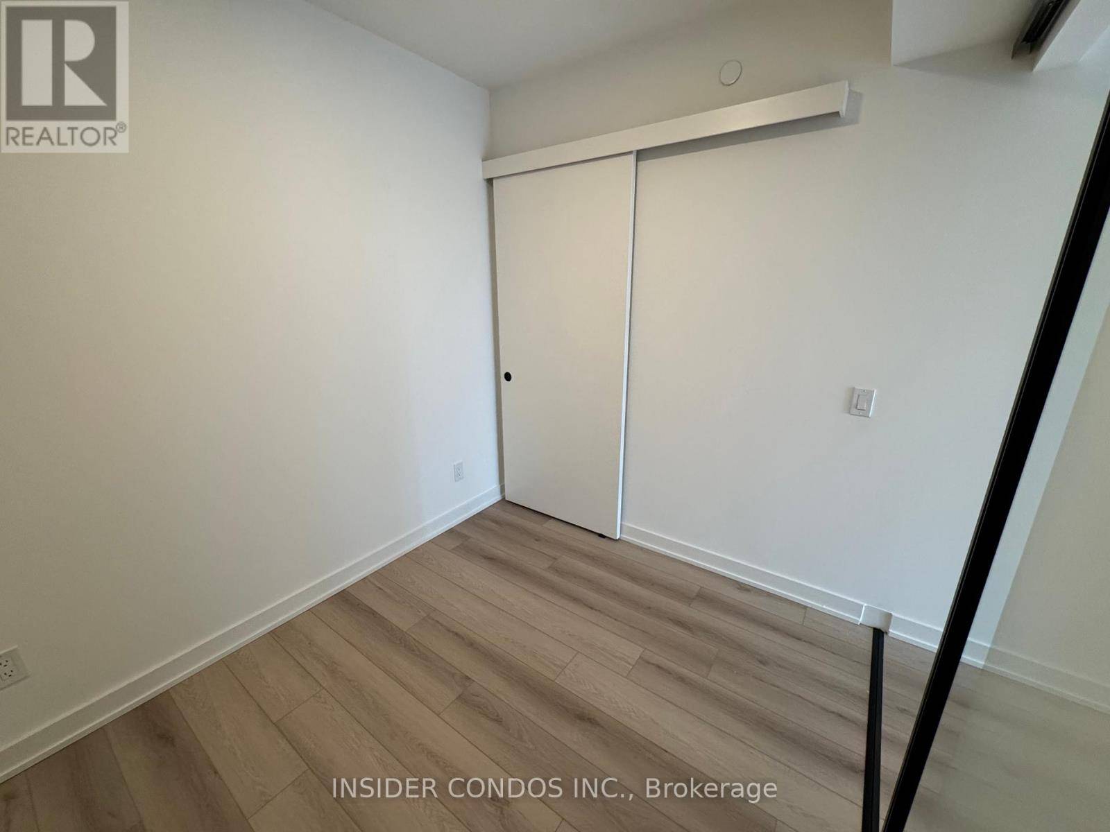 Toronto (trinity-bellwoods), ON M6J0H3,5 Lakeview AVE #602