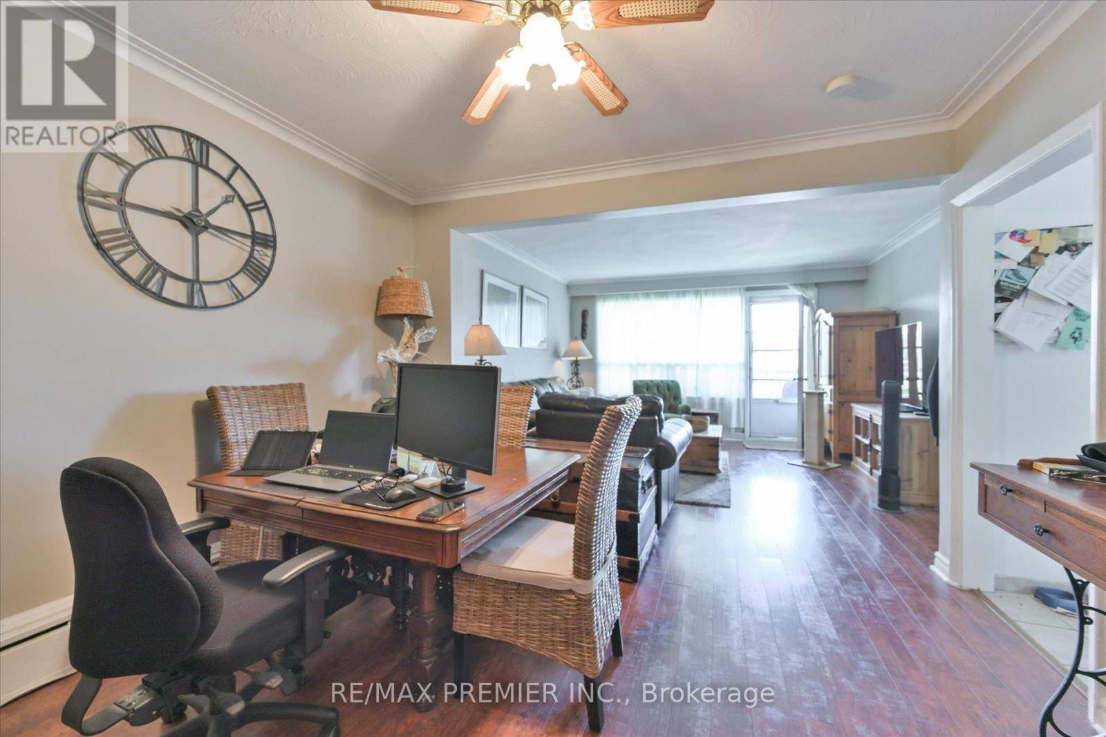 Toronto (lansing-westgate), ON M3H3N4,3871 BATHURST STREET