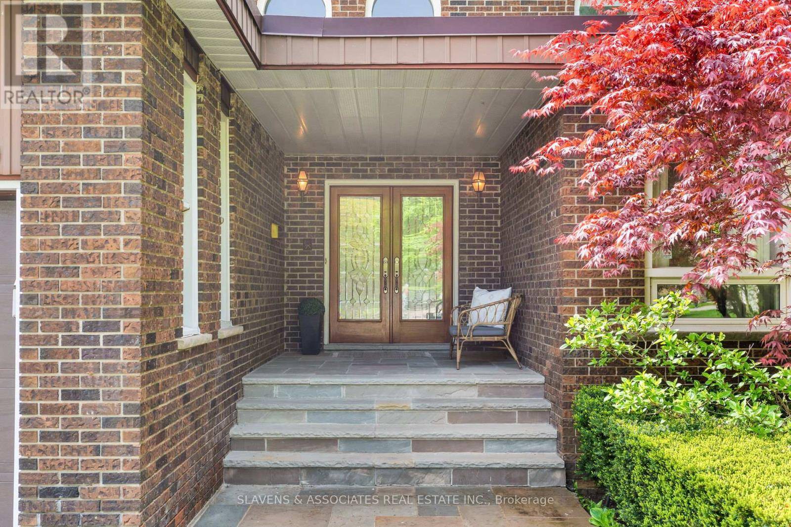 Toronto (newtonbrook West), ON M2M4C1,19 HOLITA ROAD