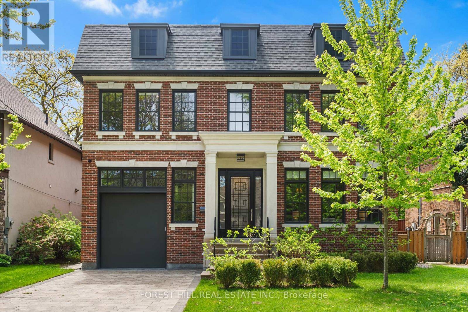 Toronto (lawrence Park South), ON M5N1P6,163 CORTLEIGH BOULEVARD