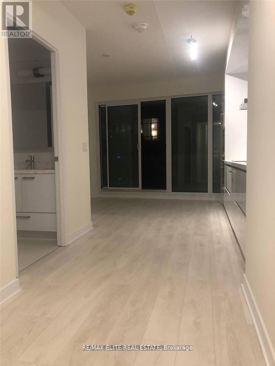 Toronto (mount Pleasant West), ON M4S2B4,2221 Yonge ST #3606