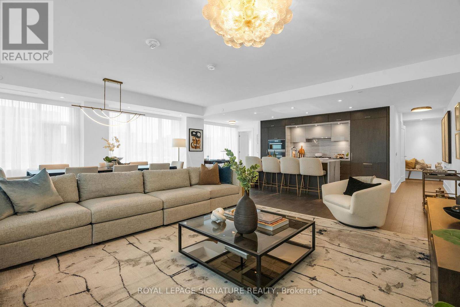 Toronto (waterfront Communities), ON M5V0V8,455 Wellington ST #608