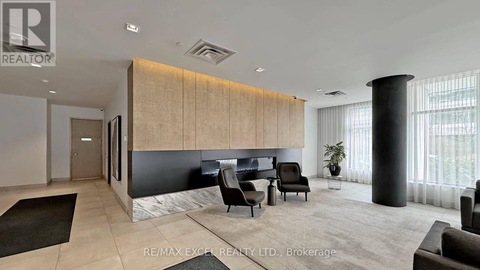 Toronto (don Valley Village), ON M2J5A7,180 Fairview Mall DR #1909