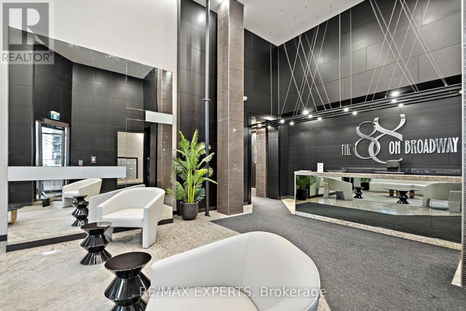 Toronto (mount Pleasant West), ON M4P0A5,88 Broadway AVE #316