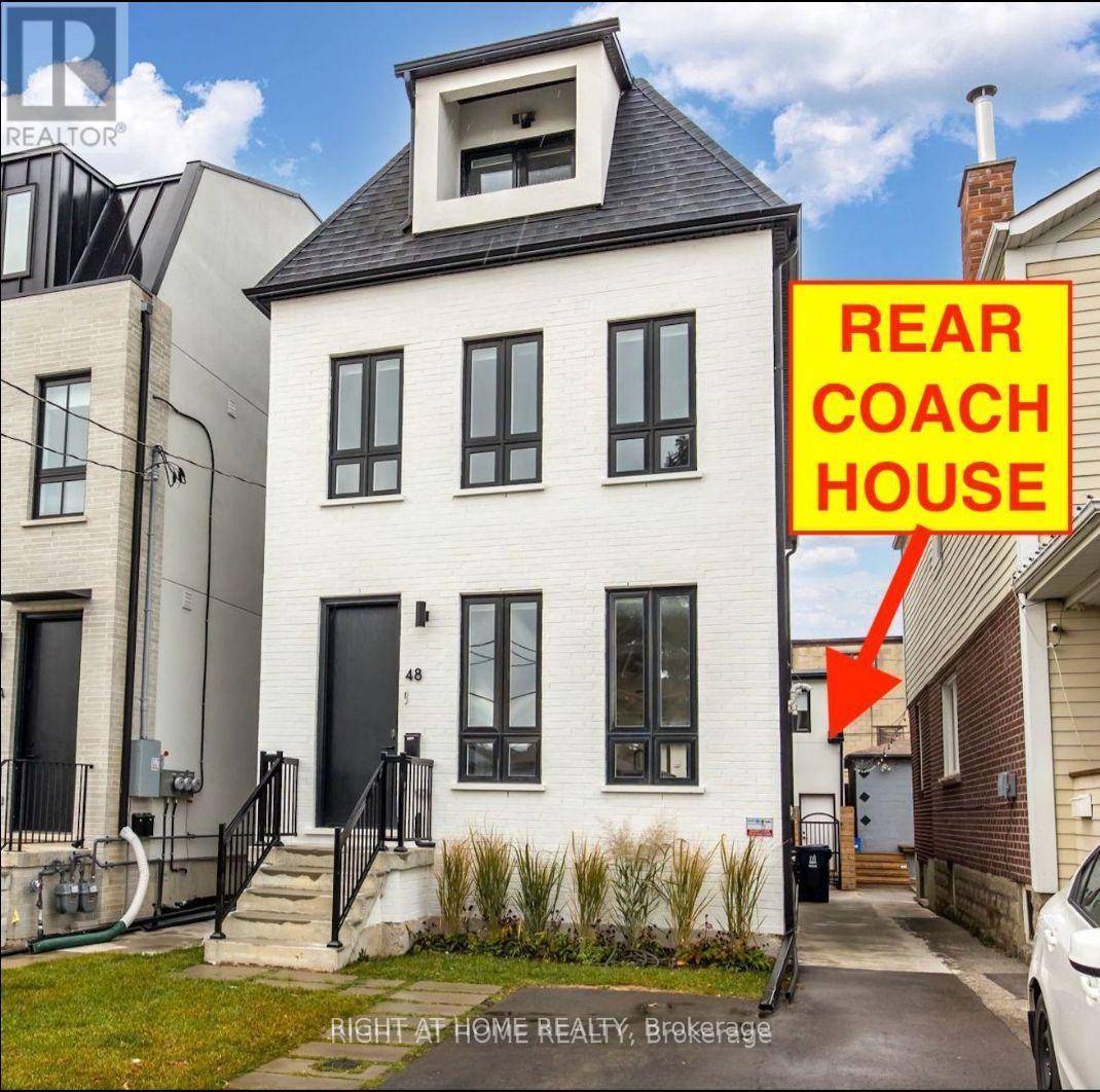 Toronto (humewood-cedarvale), ON M6C2B4,48 LANARK AVENUE
