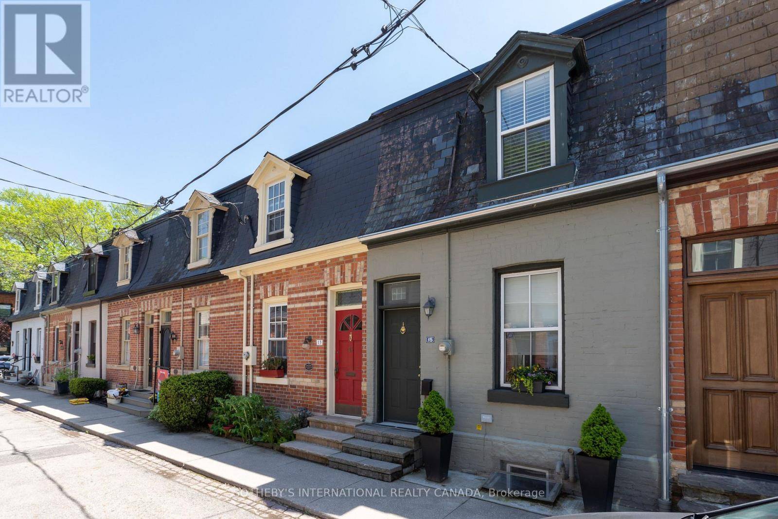 Toronto (cabbagetown-south St. James Town), ON M4X1J2,15 ALPHA AVENUE
