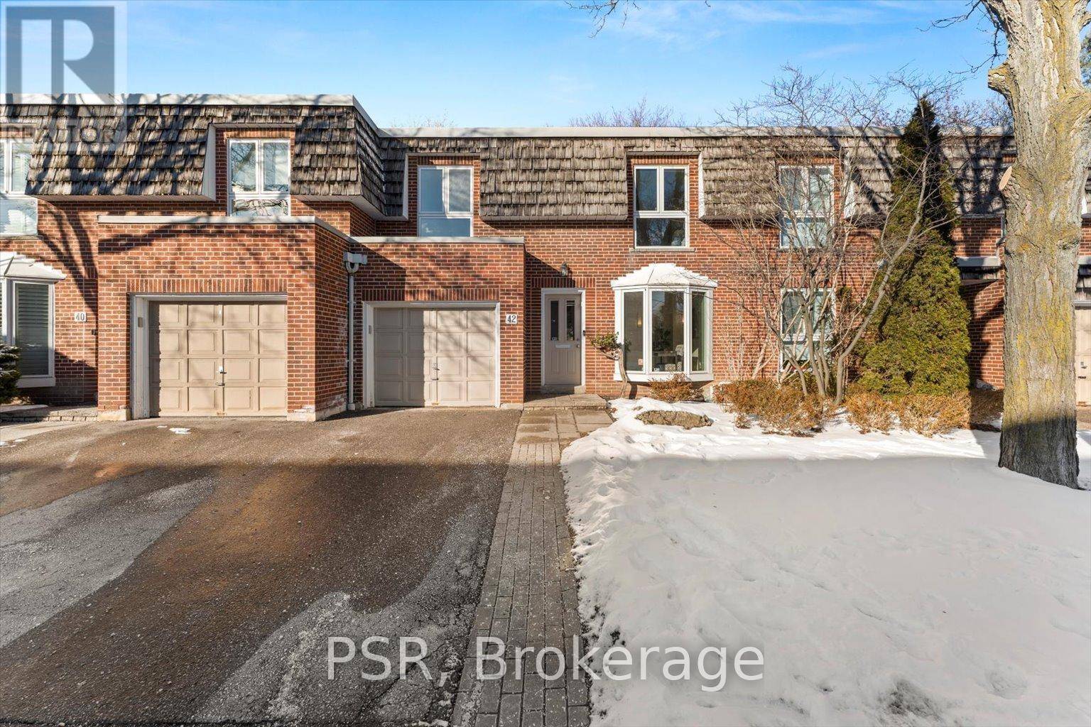 Toronto (st. Andrew-windfields), ON M2L1T6,42 CRIMSON MILL WAY