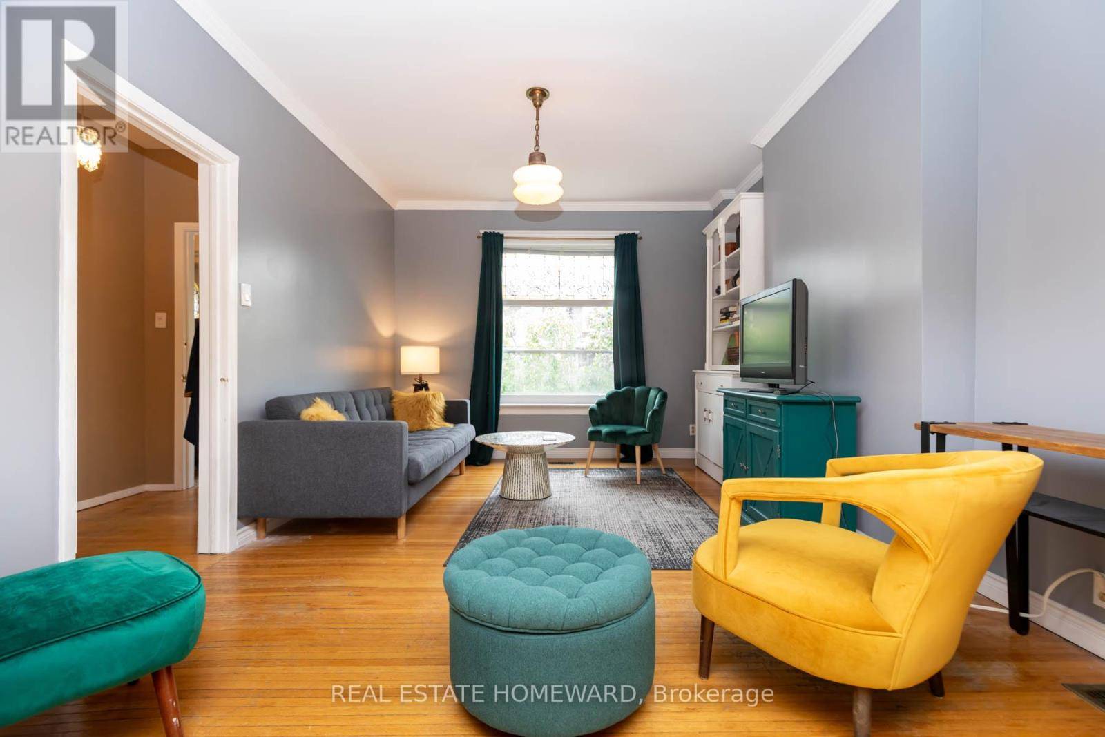 Toronto (trinity-bellwoods), ON M6J2T3,110 BEATRICE STREET
