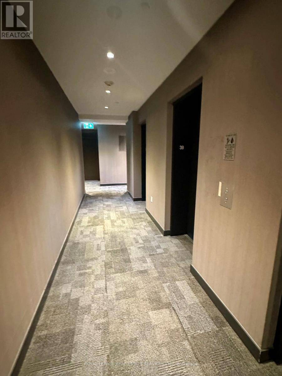 Toronto (annex), ON M4W0B1,1 Yorkville AVE #3903
