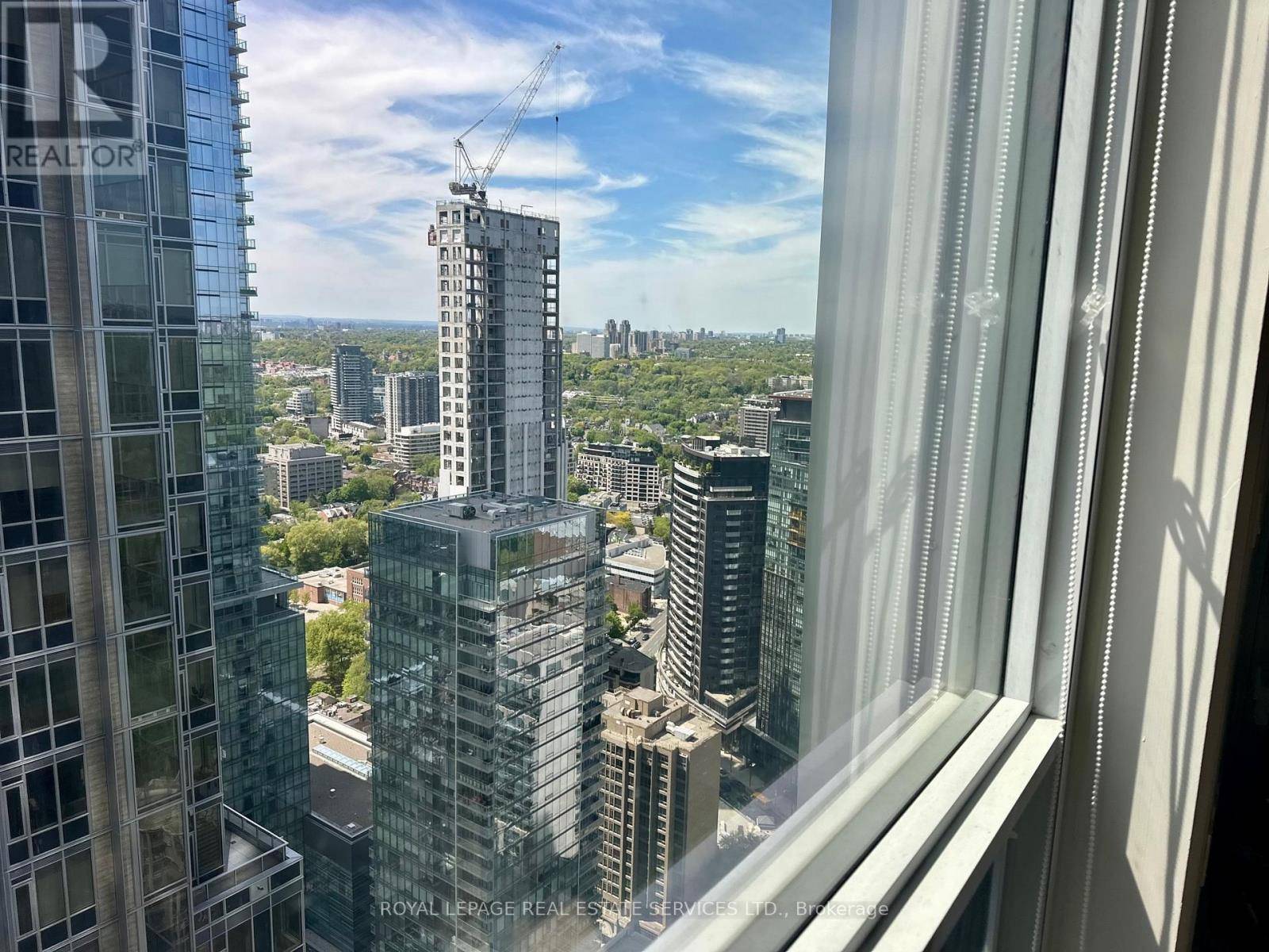 Toronto (annex), ON M4W0B1,1 Yorkville AVE #3903