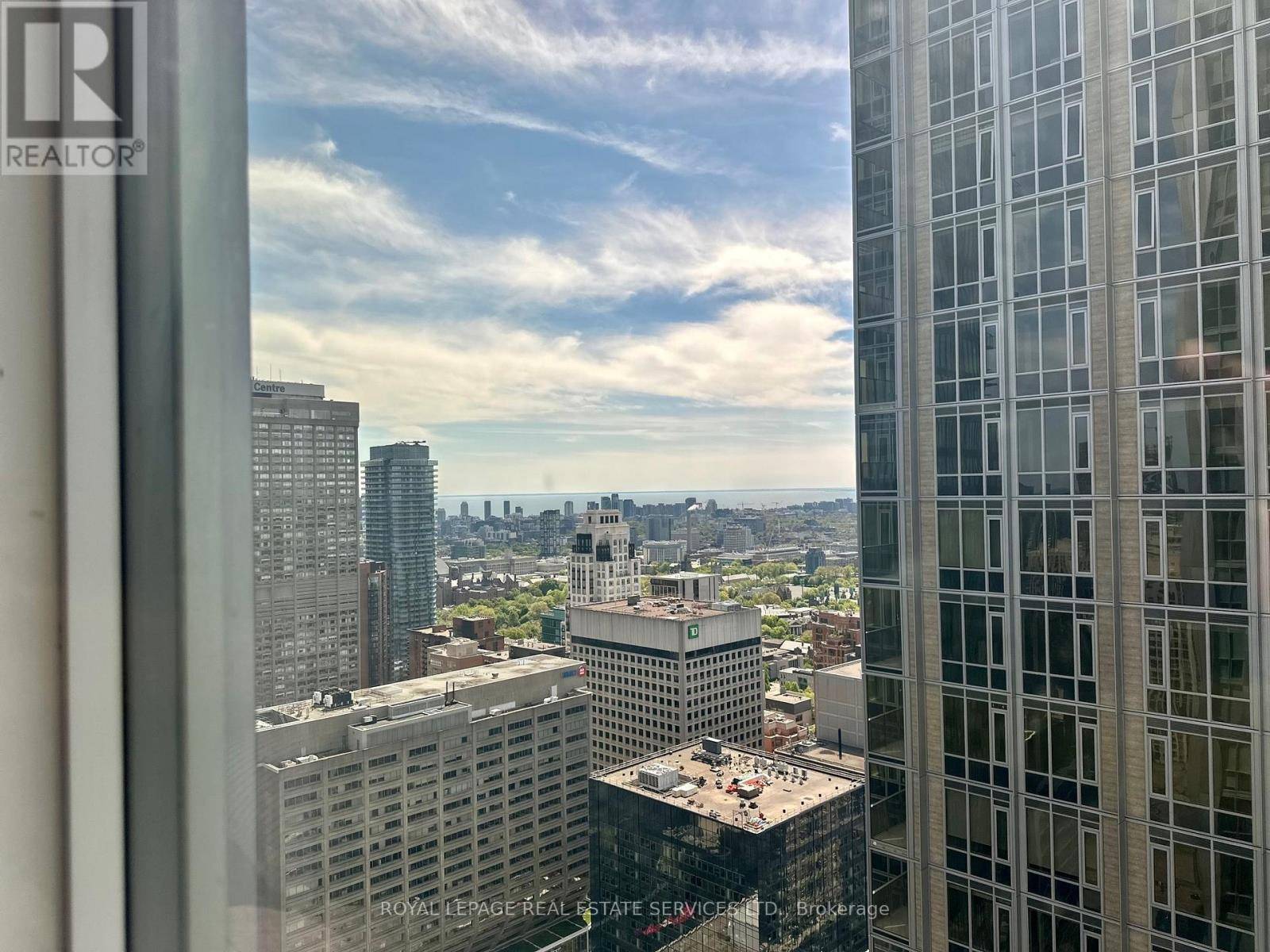 Toronto (annex), ON M4W0B1,1 Yorkville AVE #3903