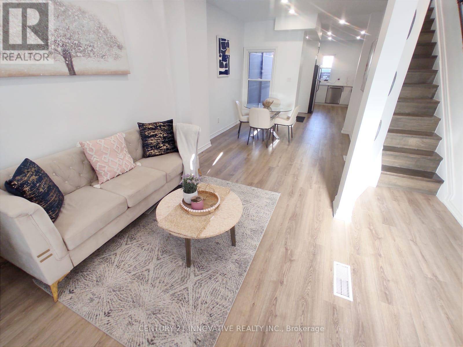 Toronto (little Portugal), ON M6K2B1,613 DUFFERIN STREET