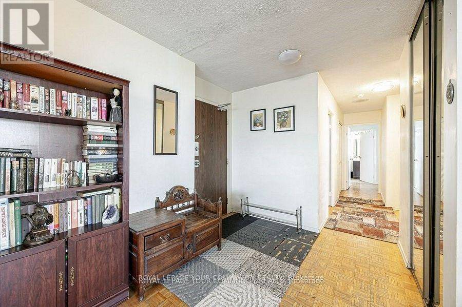 Toronto (westminster-branson), ON M2R3T2,133 Torresdale AVE #1606