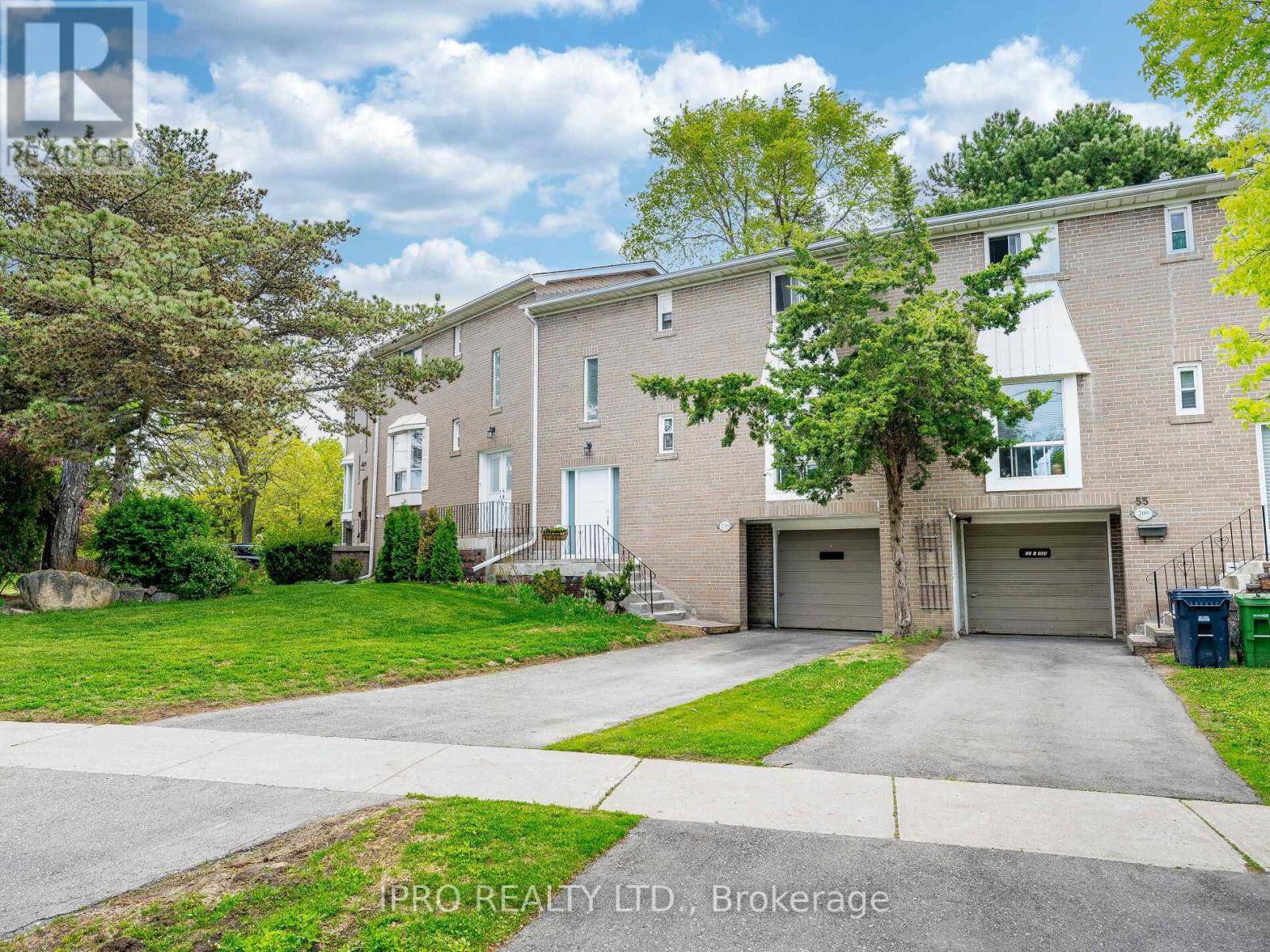 Toronto (hillcrest Village), ON M2H1T6,55 Rameau DR #210