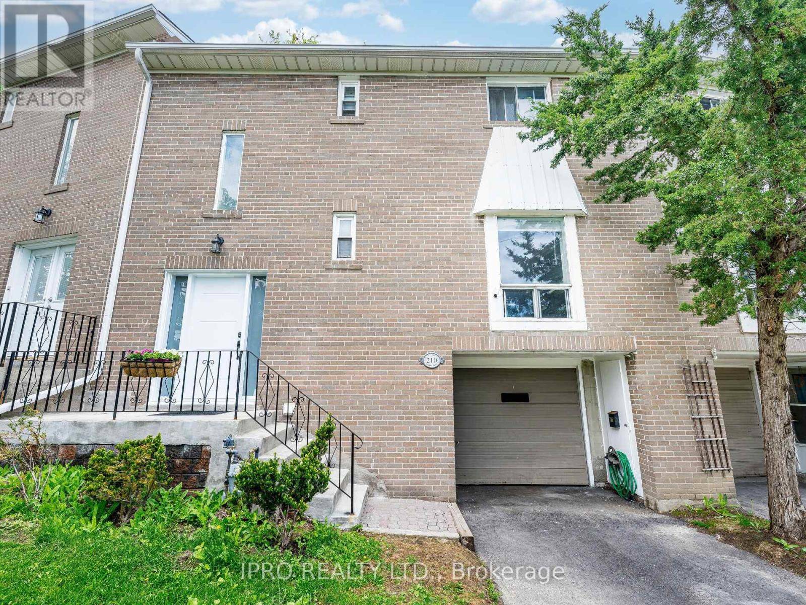 Toronto (hillcrest Village), ON M2H1T6,55 Rameau DR #210