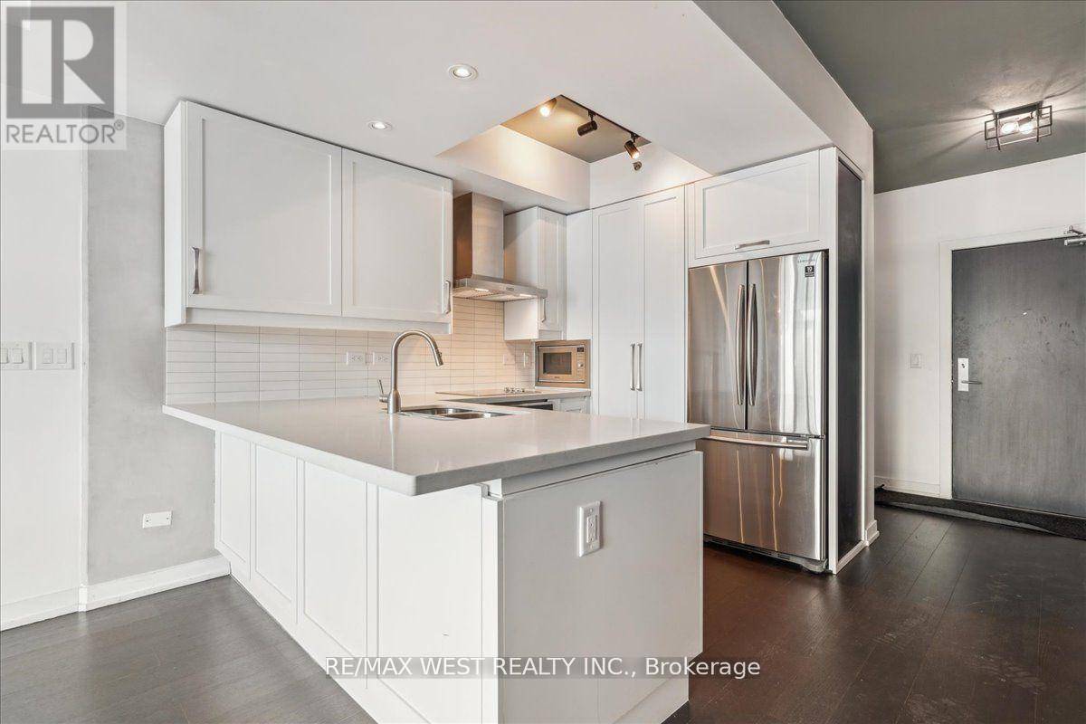Toronto (moss Park), ON M5A2N1,220 George ST #903
