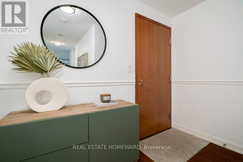 Toronto (moss Park), ON M5A4V3,205 Frederick ST #211