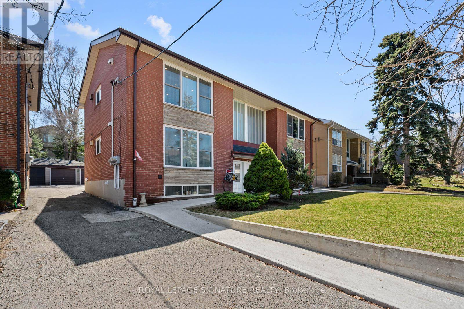 Toronto (lawrence Park North), ON M4N2A5,291 Glenforest RD #Main