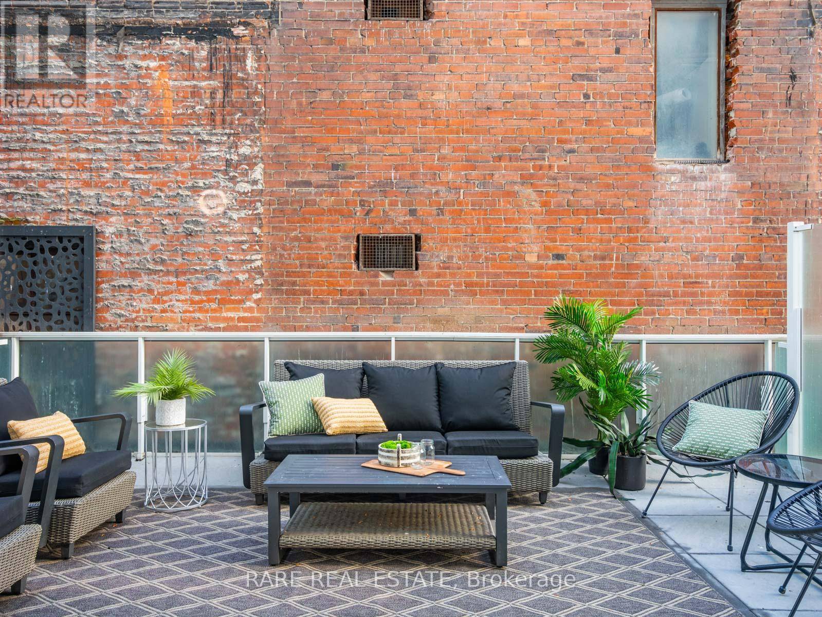 Toronto (waterfront Communities), ON M5V2H5,11 Charlotte ST #206