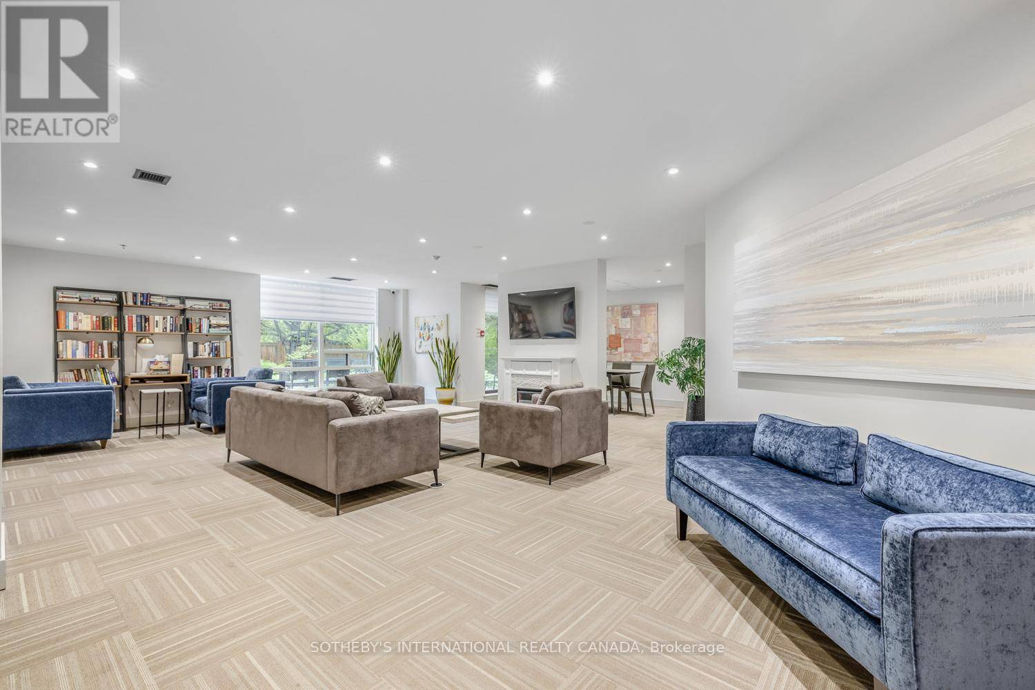 Toronto (st. Andrew-windfields), ON M2L2X9,96 Fifeshire RD #501