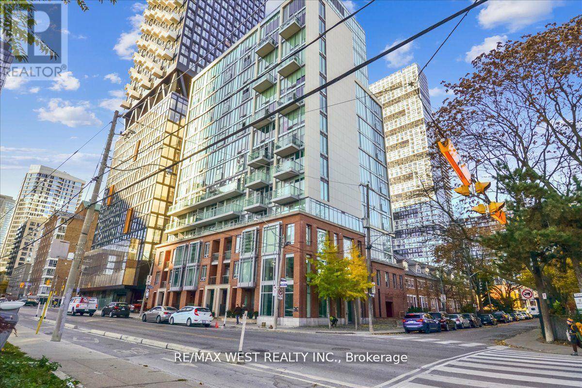 Toronto (moss Park), ON M5A2N1,220 George ST #TH1