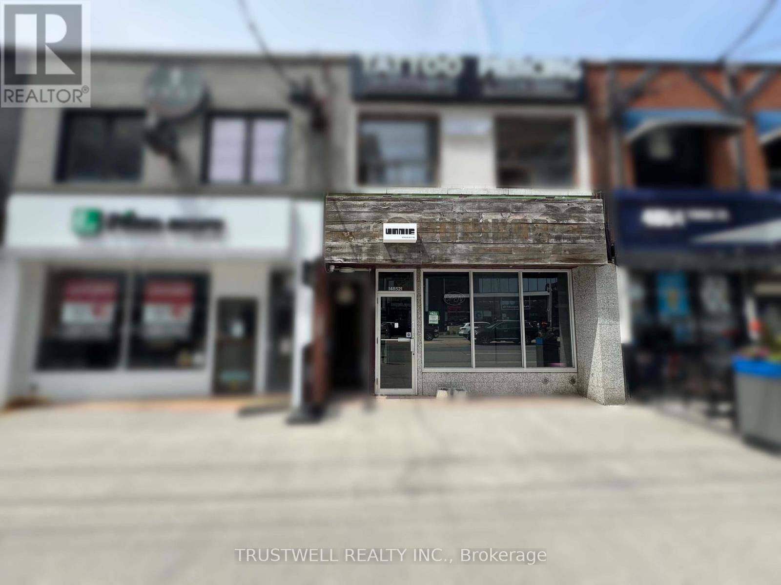 Toronto (lansing-westgate), ON M2N5N2,4852 YONGE STREET