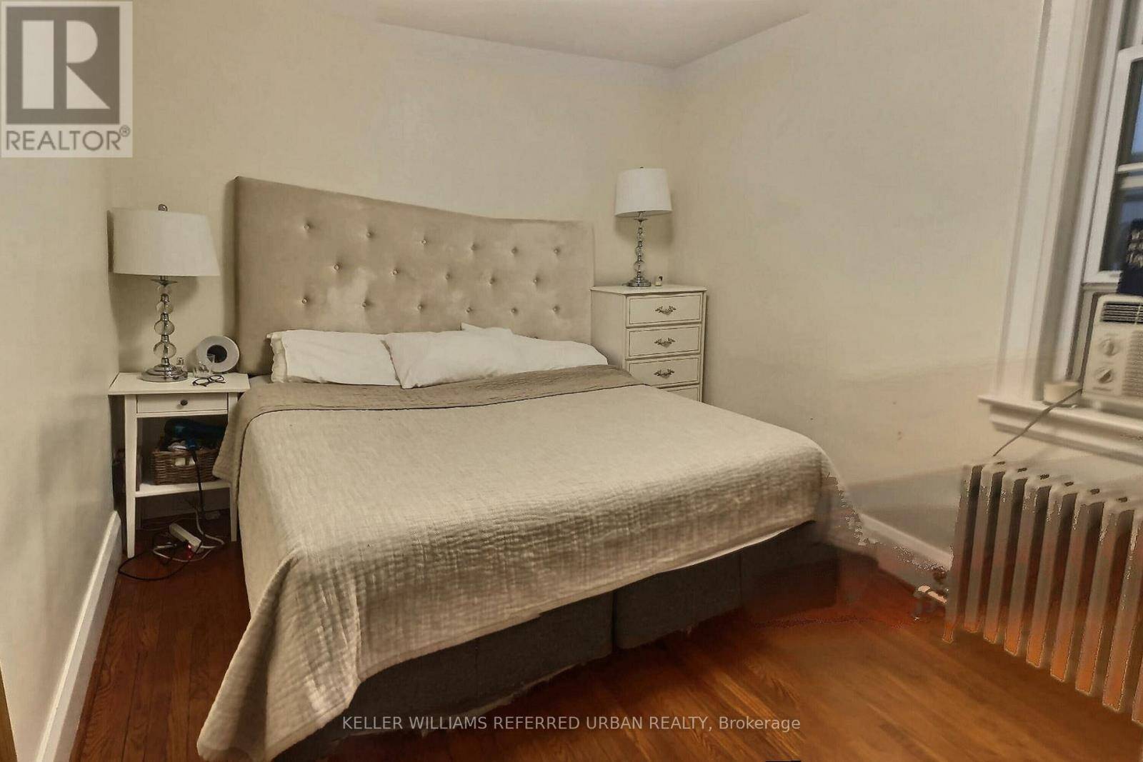 Toronto (oakwood Village), ON M6E2E7,111 Clovelly AVE #Main Floor