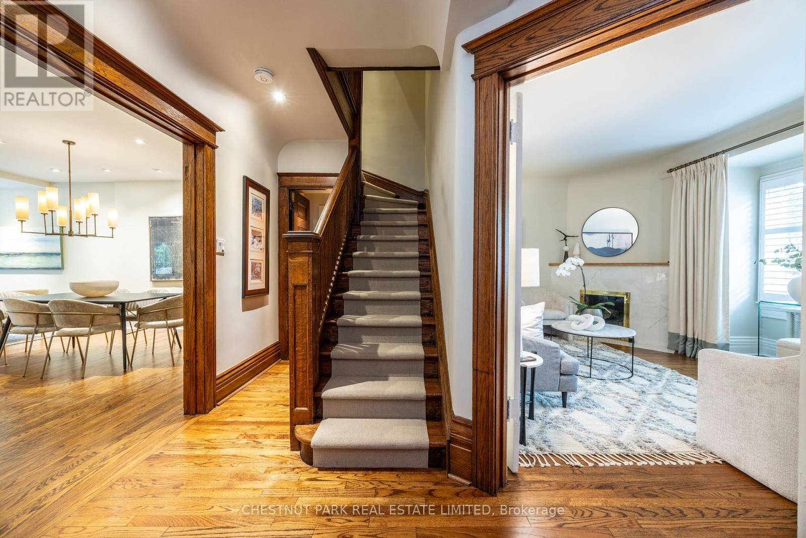 Toronto (rosedale-moore Park), ON M4W2Y9,20 NANTON AVENUE