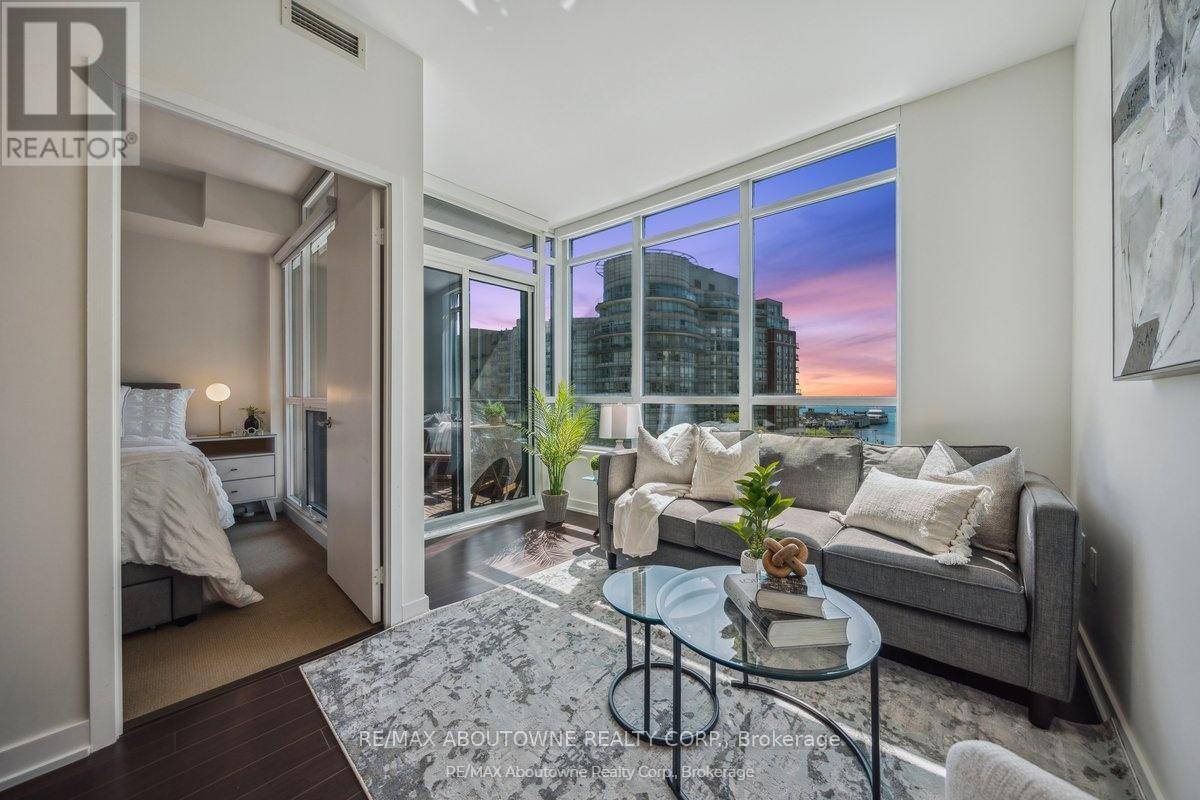 Toronto (waterfront Communities), ON M5V2V6,38 Dan Leckie WAY #608
